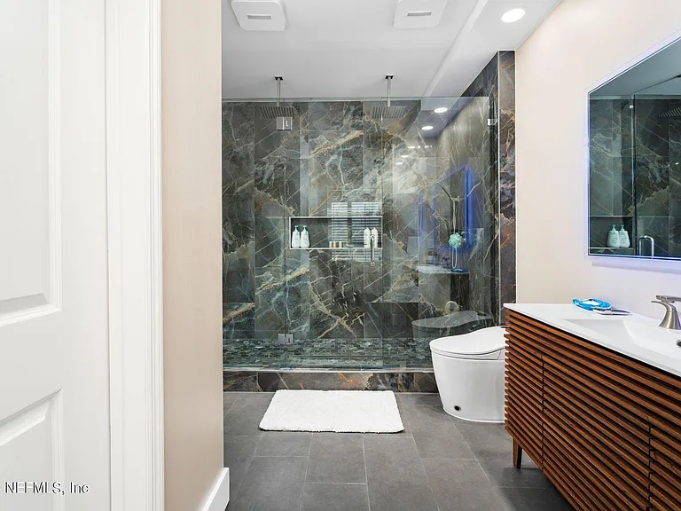 400 E Bay St #2206 — Photo 15