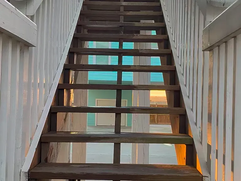 155 S Nautica — Photo 11