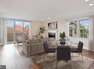 945 S Scott St, Arlington, VA 22204