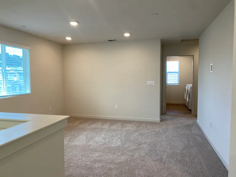 706 Diamond Valley Rd — Photo 10