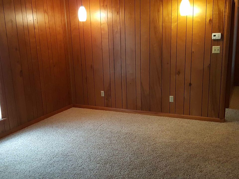Formal living rm