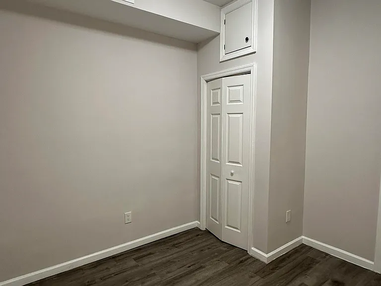 38 Clendenny Ave #1R — Photo 14