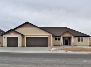 661 Bluegrass Dr #117, Spring Creek, NV 89815