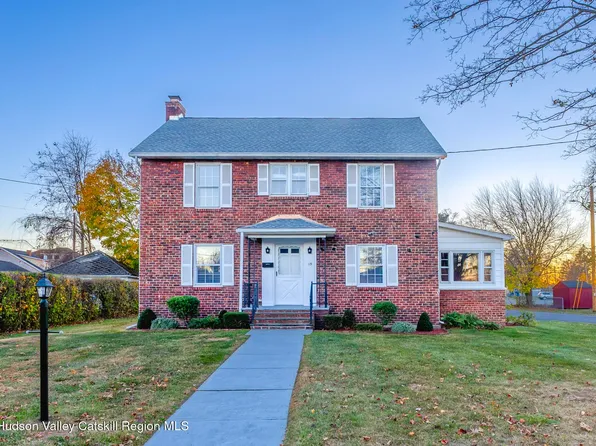 15 Roosevelt Avenue, Kingston, NY 12401