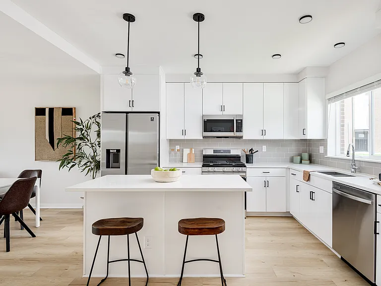 Highline Village Townhomes II — Photo 8