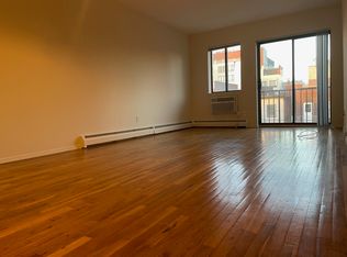 31-14 28th Rd #3F, Astoria, NY 11102