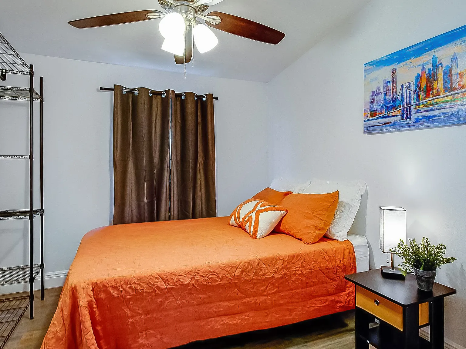 4 bed, 2.0 bath, 974 sqft, $763 — Photo 4