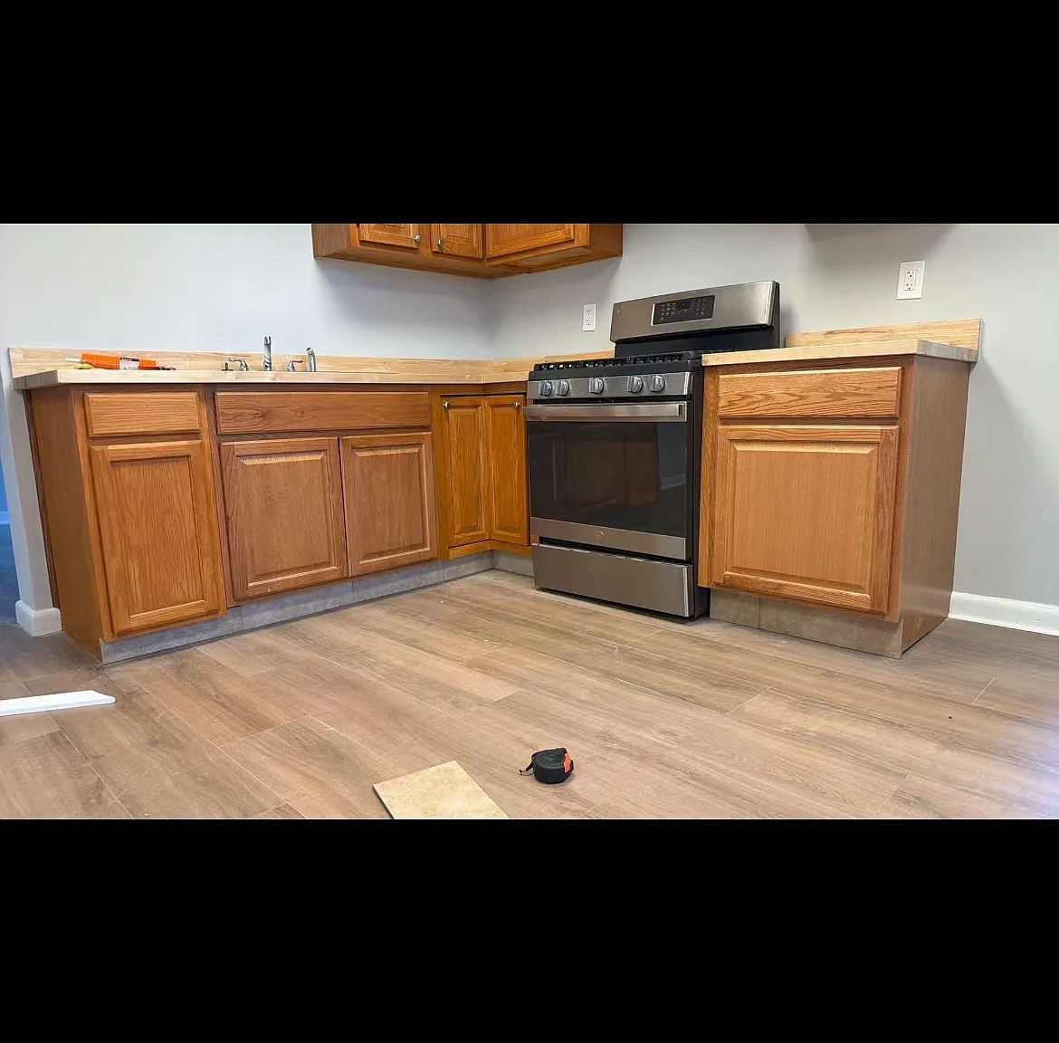 3 bed, 1.5 bath, 1000 sqft, $2,700 — Photo 1