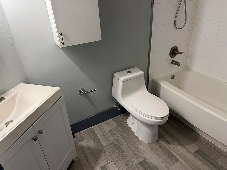 4211 San Marino Blvd #105 — Photo 32