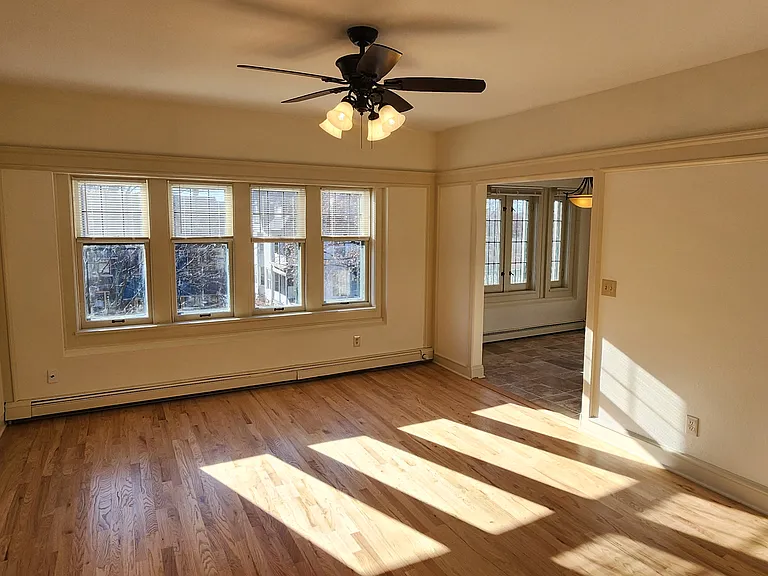 3104 W Kilbourn Ave #301 — Photo 8