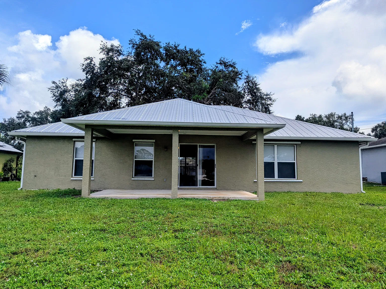 3 bed, 1268 sqft, $2,100 — Photo 4
