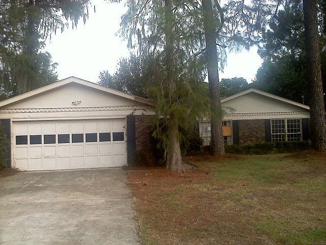 1st image of 176 Fairway Oaks Dr