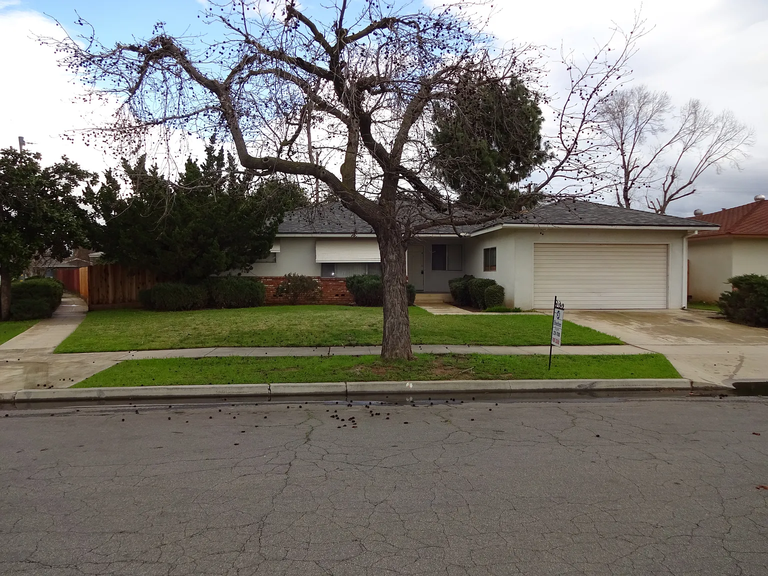 6244 N Angus St photo 1