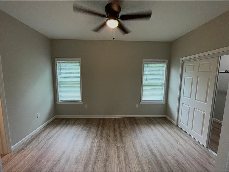7720 Van Buren Rd — Photo 9