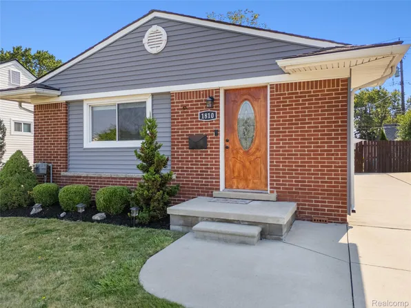 1810 Greenfield Rd, Berkley, MI 48072