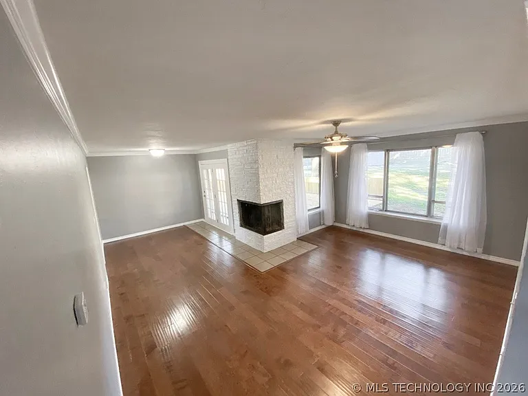 3715 E 51st Pl — Photo 2