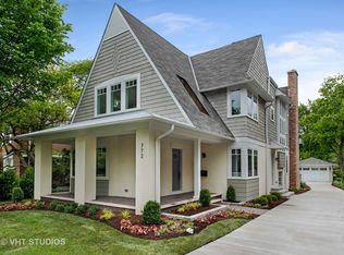 772 Grove St, Glencoe, IL 60022