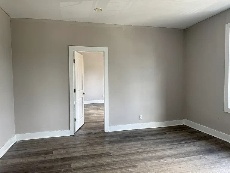 234 52nd St #2C — Photo 12