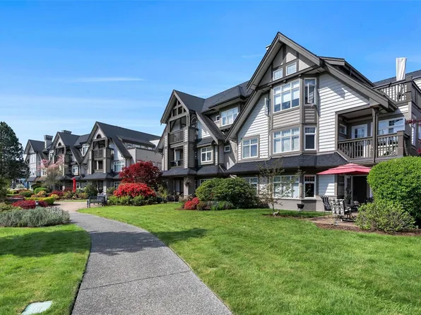 4490 Chatterton Way #216, Saanich, BC V8X 5H7