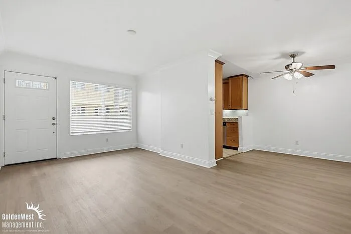 589 11th St #9 — Photo 5