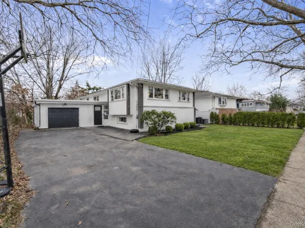 1016 Westwood Road, Woodmere, NY 11598