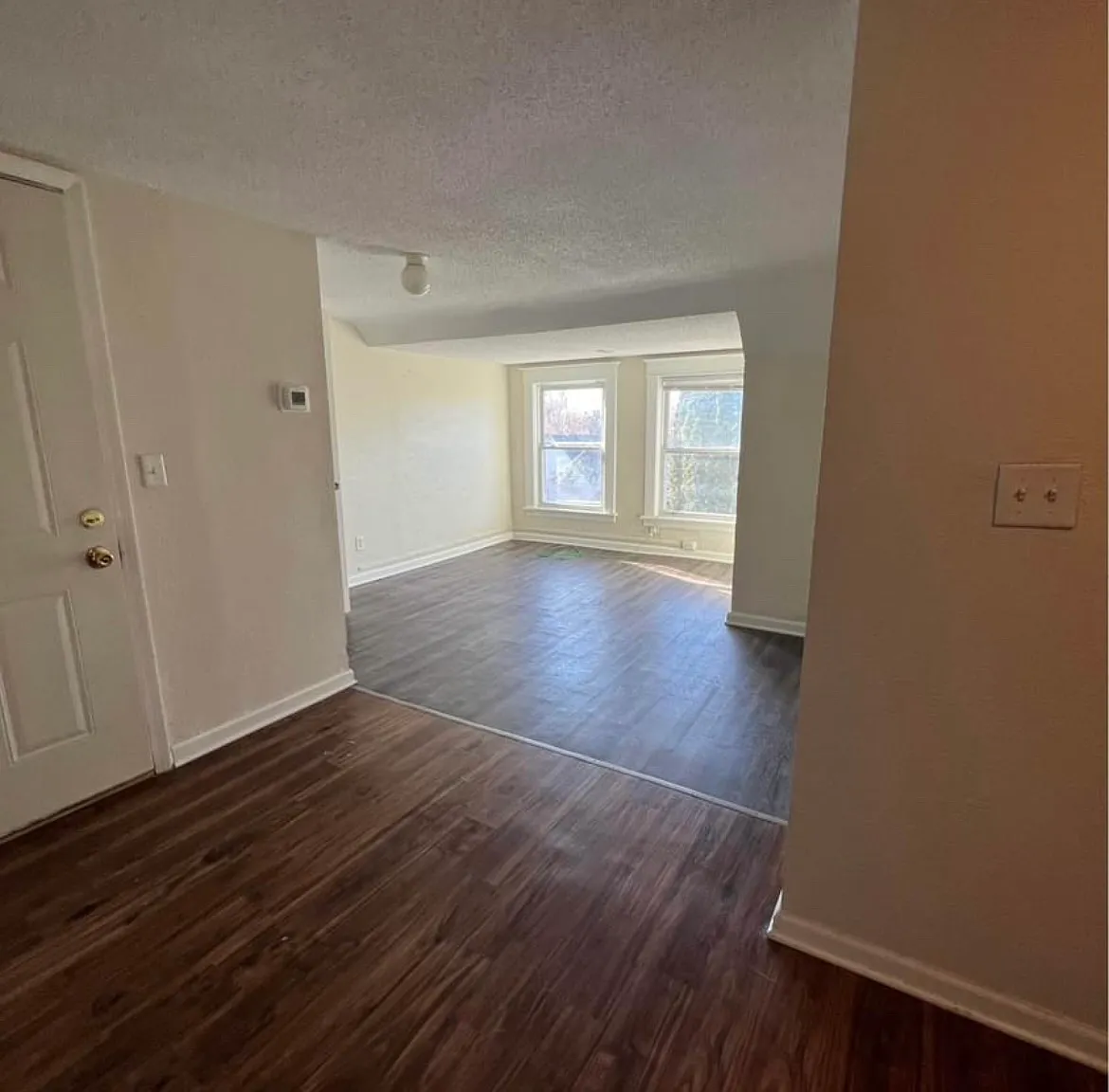 1 bed, 700 sqft, $725 — Photo 2