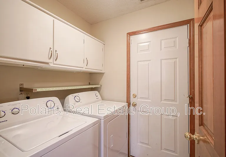 3882 Cornwallis Ln — Photo 22