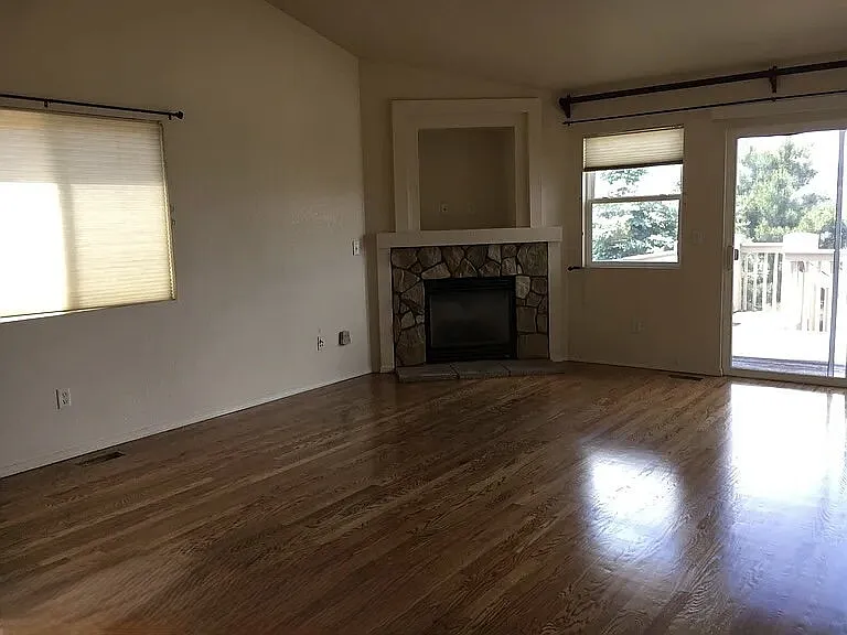 9514 Newport Plum Ct — Photo 4