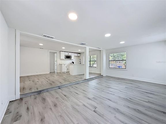 5th image of 8414 N 20th St