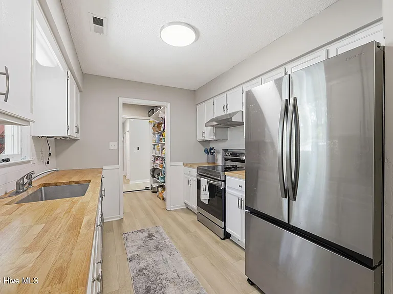 552 Swansboro Loop Rd — Photo 18