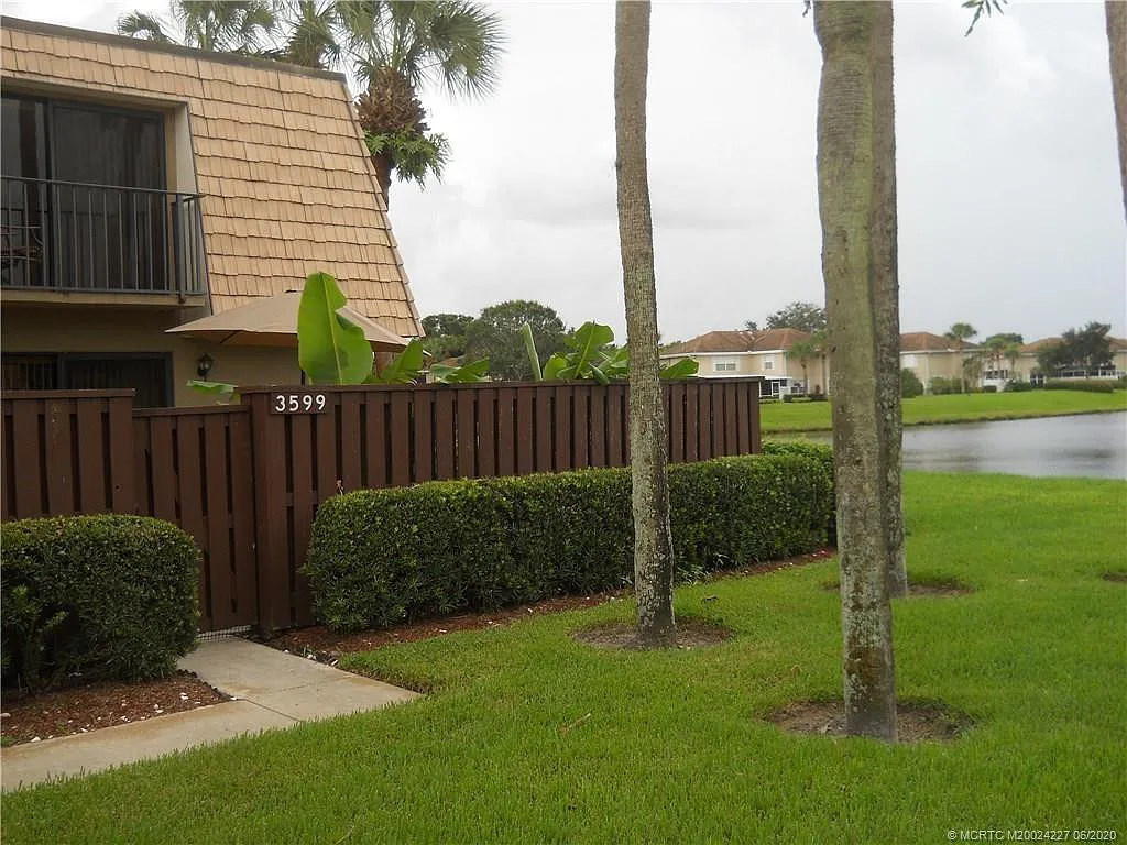 2 bed, 2.5 bath, 1236 sqft, $2,200 — Photo 3