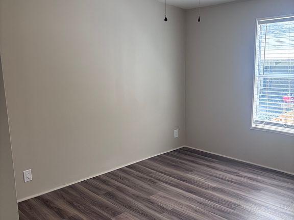 2nd image of 10960 Iowa Ave