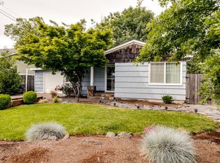 1055 Clinton Dr, Eugene, OR 97401