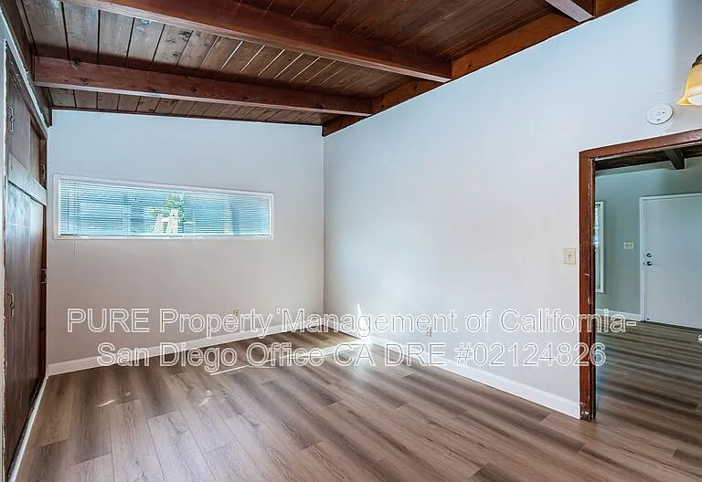 1053 Grand Ave — Photo 12