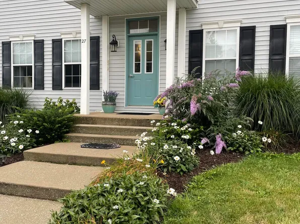 27 Dornoch St Unit D, Valparaiso, IN 46385