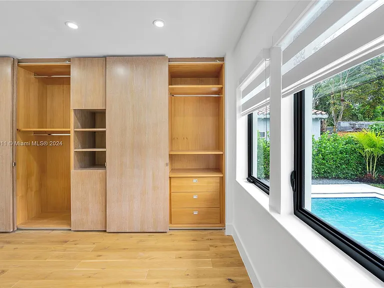 728 Majorca Ave — Photo 10
