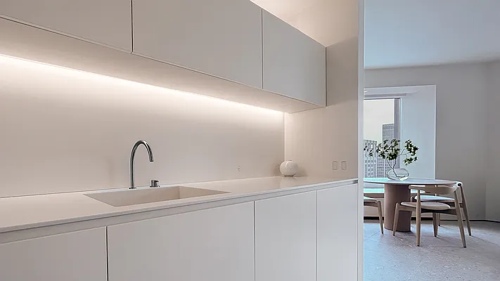 Sold by Sublimis | media 37