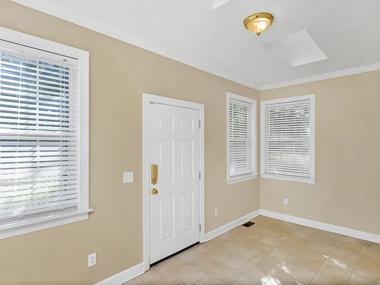 108 Hastings Point Dr — Photo 18