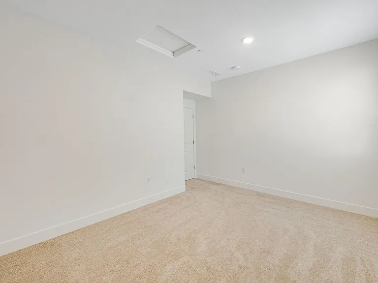 3363 Apollo Ct — Photo 17