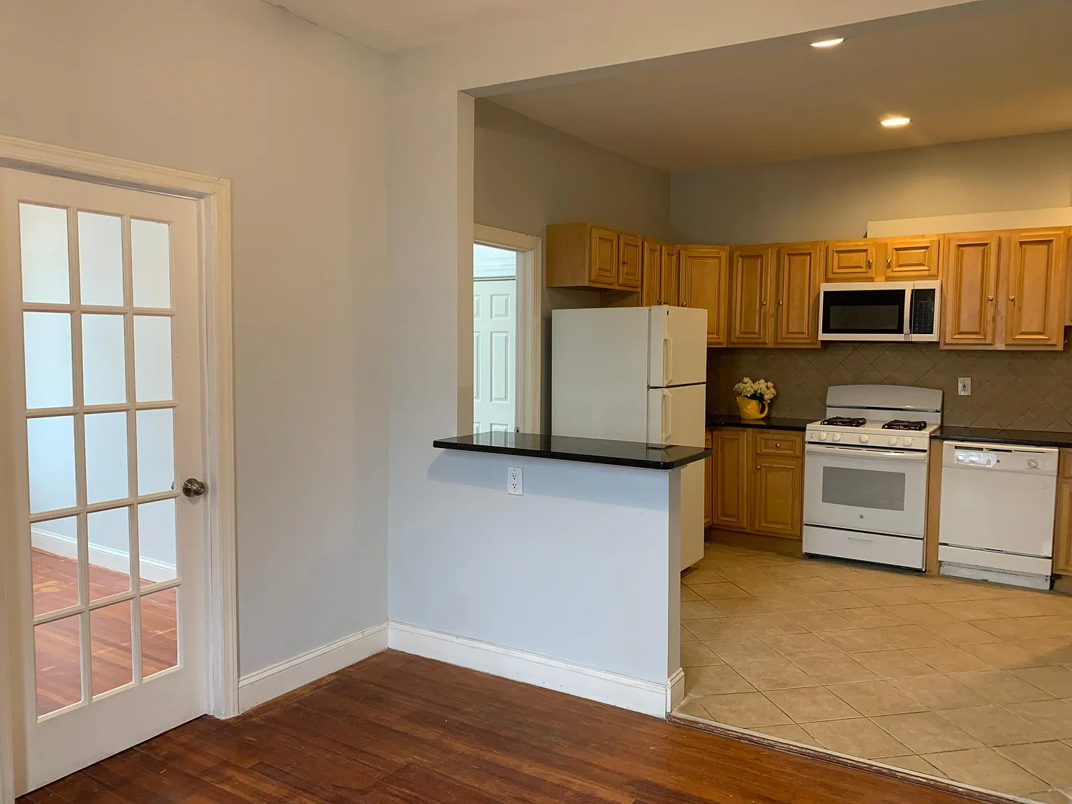 2976 John F Kennedy Blvd — Photo 3