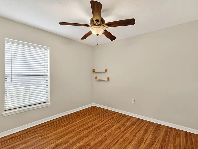 2533 Bracknell Forest Trl — Photo 20
