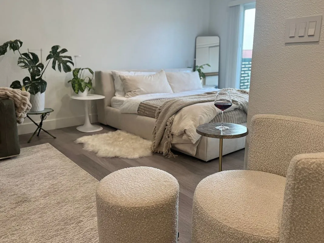 Studio, 1.0 bath, 521 sqft, $2,500 — Photo 2
