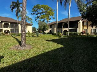 441 Pine Glen Ln APT C-2, Greenacres, FL 33463