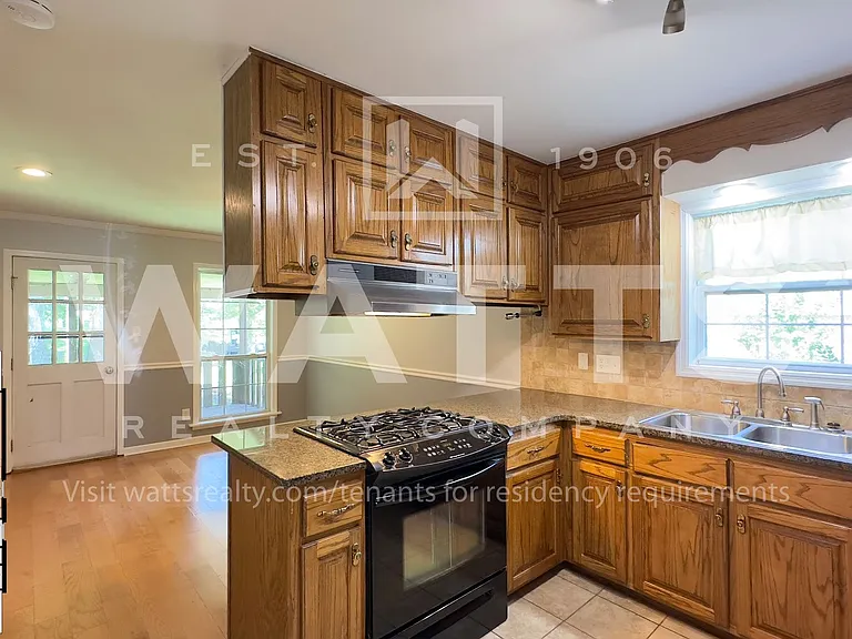 2986 Green Valley Rd — Photo 9
