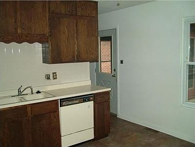 3rd image of 1504 Orchard St