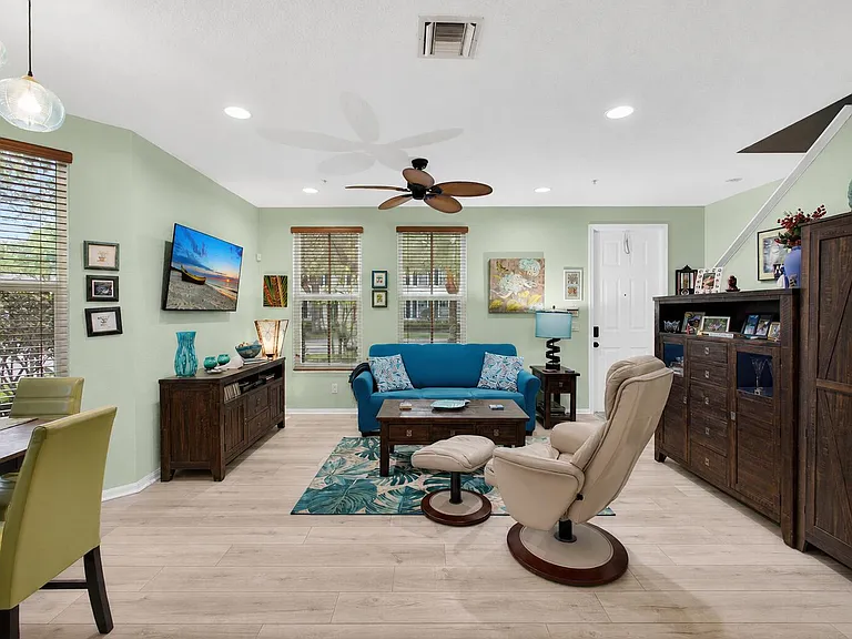 4345 Parkside Dr — Photo 4