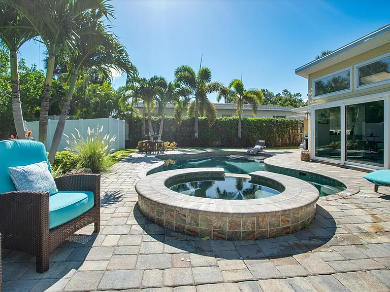 339 Avenida De Paradisio — Photo 45