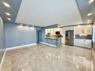 3021 Guildford Dr #B, Boca Raton, FL 33434