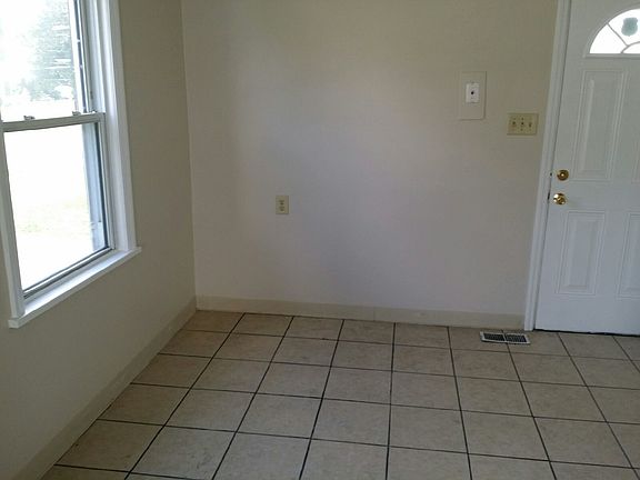 3rd image of 2337 King Ave