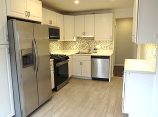 68 Pemberwick Rd #1, Greenwich, CT 06831
